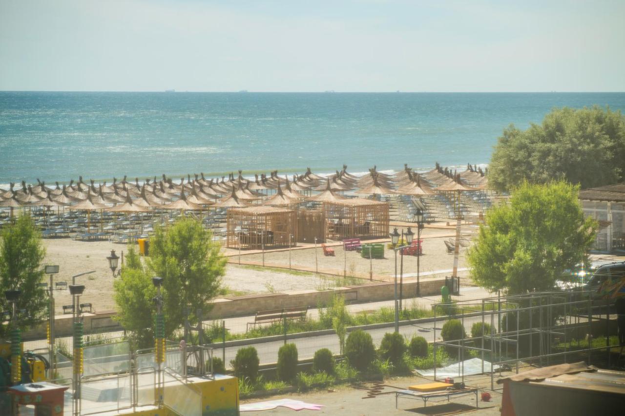 Golden Shell Apartment Mamaia Nord Năvodari Eksteriør billede